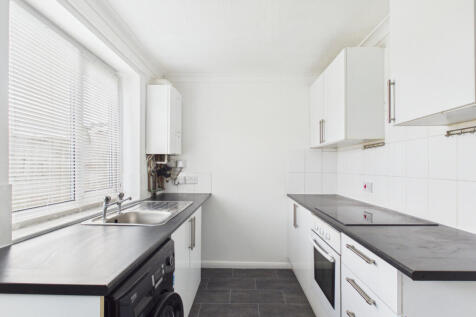2 bedroom End Terrace for rent