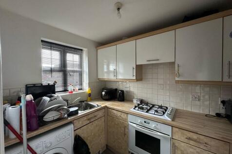 Alverley Road, Daimler Green, Coventry photo 3