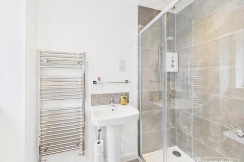 ENSUITE SHOWER ROOM