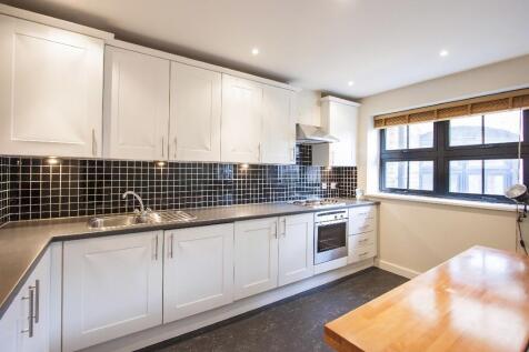 Reception/Kitchen