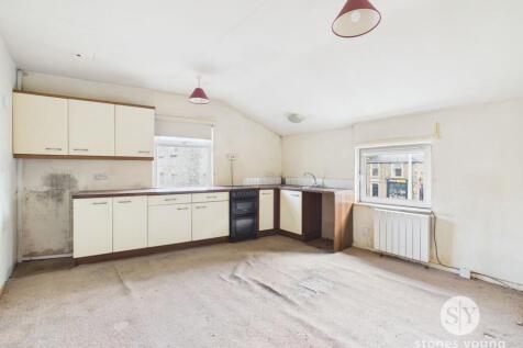 Open Plan Lounge &amp; Kitchen