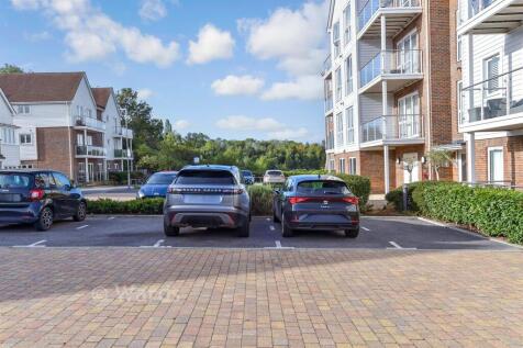 Driveway/Parking