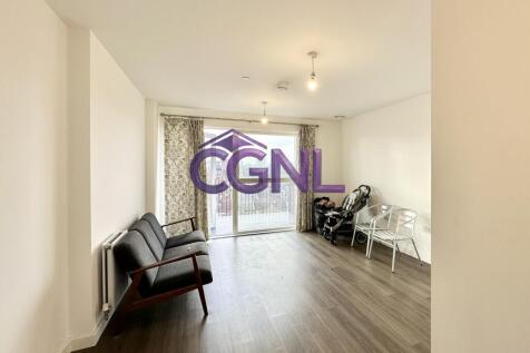 1-bed flat on Cornwell House, Ron Leighton Way, East Ham, Newham, London, £1,700/mo