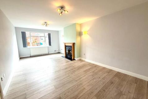 Loxton Close, Duston, Northampton NN5 photo 4