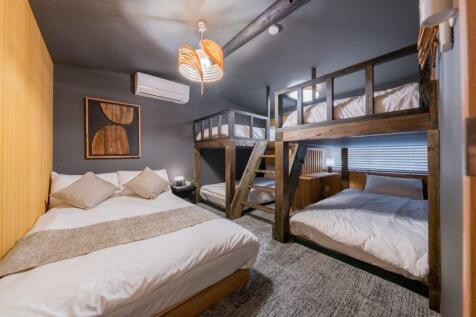 Room1