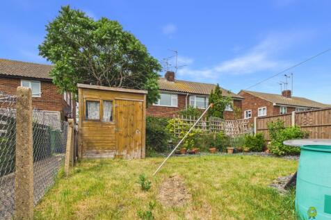 Rear Garden Presented by James Hillier of Ewemove 