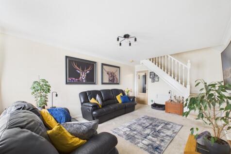 lounge 1.jpg