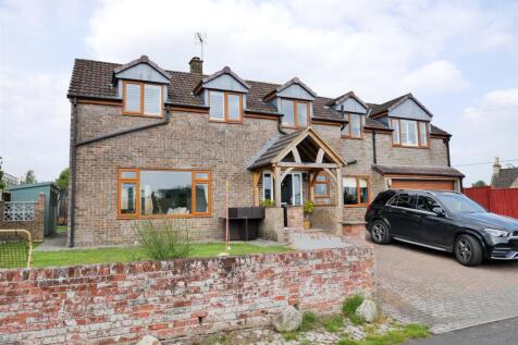 ACCESS &amp; AREAS CLOSE BY