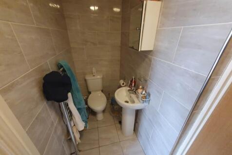 Colum Road, Cathays, Cardiff photo 3