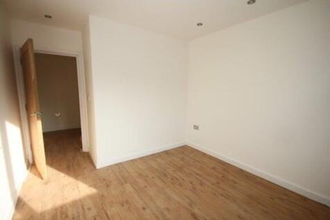 Dunstable Road, Luton, LU4 photo 4