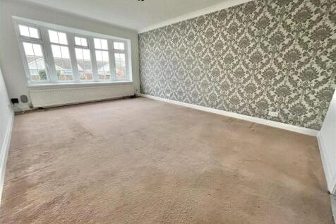 Holland Road, Clacton-on-Sea, Essex, CO15 photo 4