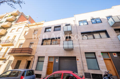 Maravillosa-casa-con-terraza-y-garaje-en-Gracia...