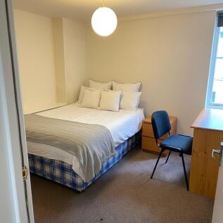 5-bed flat on Broad Quay (Flat 3), SFF, City Centre, Bristol, BS1, £3,725/mo