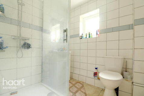 Ashford, TN24 - property photo