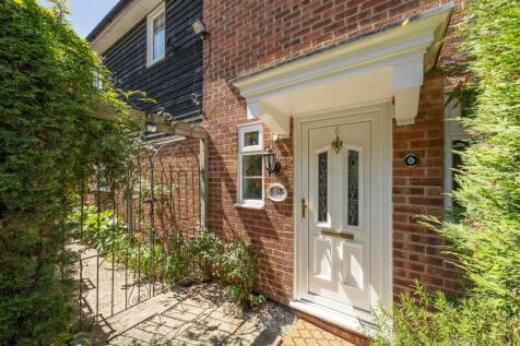 Meadow Close, E4