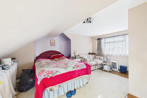 CAM05192G0-PR0147-STILL012