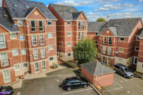 1 bedroom apartment for sale Forge Court, Stourpo