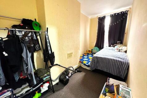 St Hildas Place, Leeds, LS9 photo 4