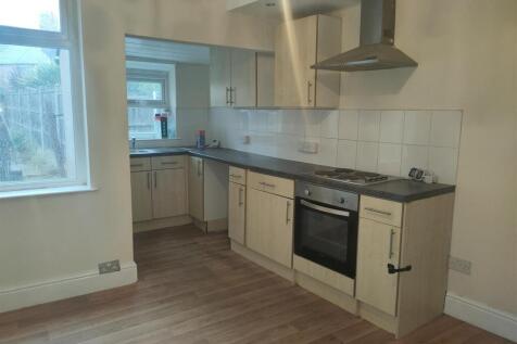 Kitchen Pic 1.jpg