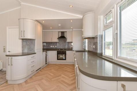 Kitchen/Lounge/ Dining Area