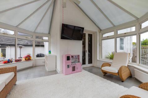 4 bed, 3 bath Detached in Glasgow - Photo 22