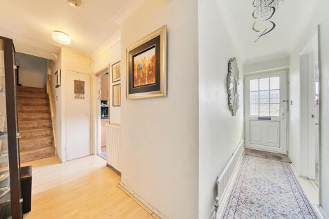 1302175-8-683dac7...