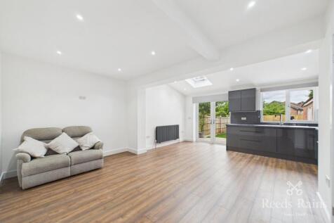 Woodland Drive, Swillington, Leeds, West Yorkshire, LS26 photo 4