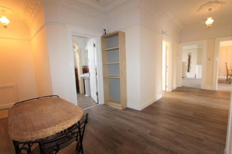 12-13 Clarendon Square, Leamington Spa photo 4