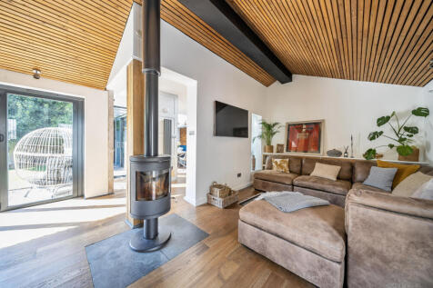 1299007-13-683df6...