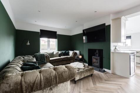 790UpperWortleyRoad(Interior)-15.jpg