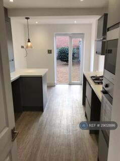 Kitchen/Tv Snug