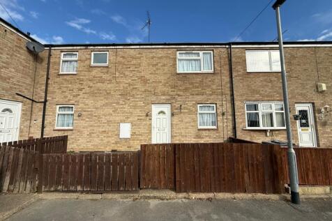 3 Bedroom Terraced for Rent