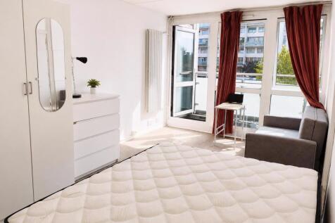 bedroom 1 or living room