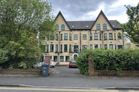 8-bed house on Denison Road, Victoria Park, £140pppw, £607/mo