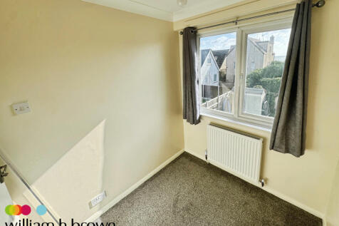 Broadway, Jaywick, CLACTON-ON-SEA photo 5