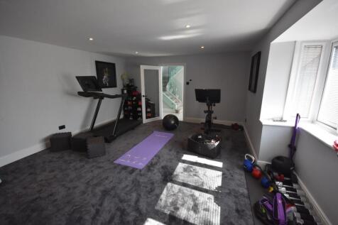 PLAY ROOM/GYM