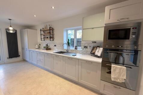 Sandland Grove, Nantwich, Cheshire, CW5 6GF photo 3