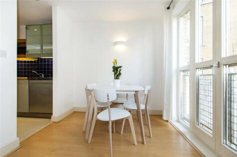 1 bed, 1 bath Apartment in London - Photo 8