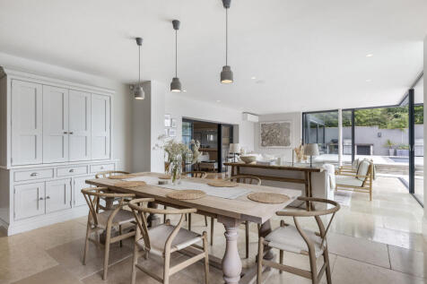 Open Plan Dining Area