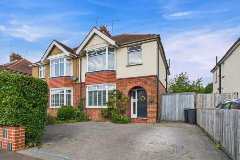 Worthing, BN14 - property photo