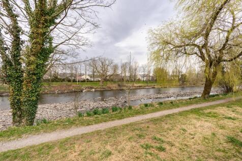 LOCATION &amp; OUTLOOK