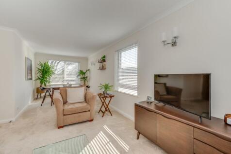 KITCHEN/DINER AND LIVING ROOM