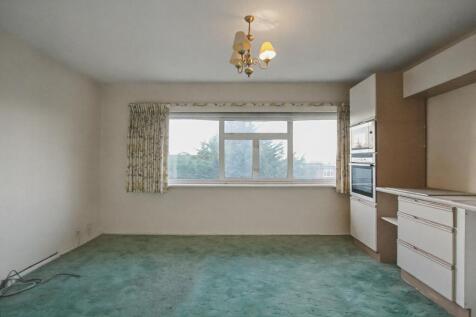 33 Hillside Avenue, Wembley, HA9 8DY