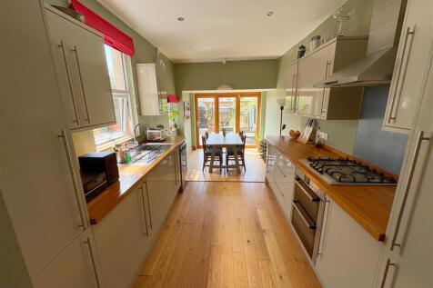 Kitchen_Dining room.jpg