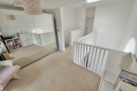 Dressing Room Aspect 3