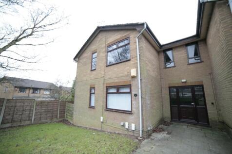 1-bed flat on Firwood Park, Chadderton, OL9, £700/mo