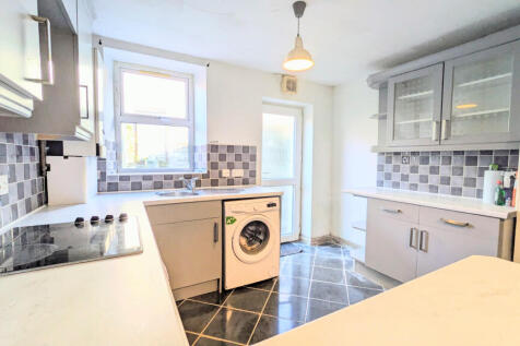 PXL_20251119_125020572.MP~2