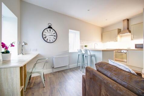 Studio flat on Peel Street, Nottingham, NG1, £1,300/mo