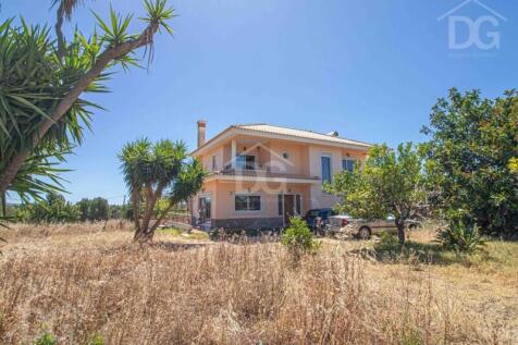 plot-property-spacious-detached-villa-countryside