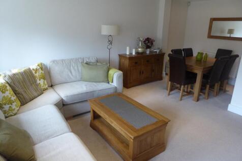 Wokingham Road, Earley, Reading, RG6 photo 3